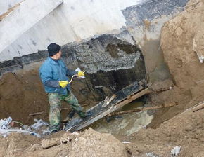 遵化市污水池伸縮縫堵漏 水池伸縮縫補(bǔ)漏公司 企業(yè)相冊(cè) 江蘇三里港堵漏防水公司,污水池堵漏,水電站堵漏.水電站補(bǔ)漏.水池伸縮縫補(bǔ)漏.污水池補(bǔ)漏公司