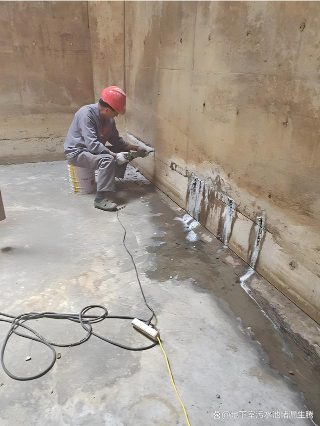 污水池地板縫漏水怎么堵漏 水池橡膠止水帶怎么防滲水帶漏水封堵